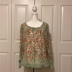 Roz & Ali Floral Ruched Scoop Neck Blouse size Md